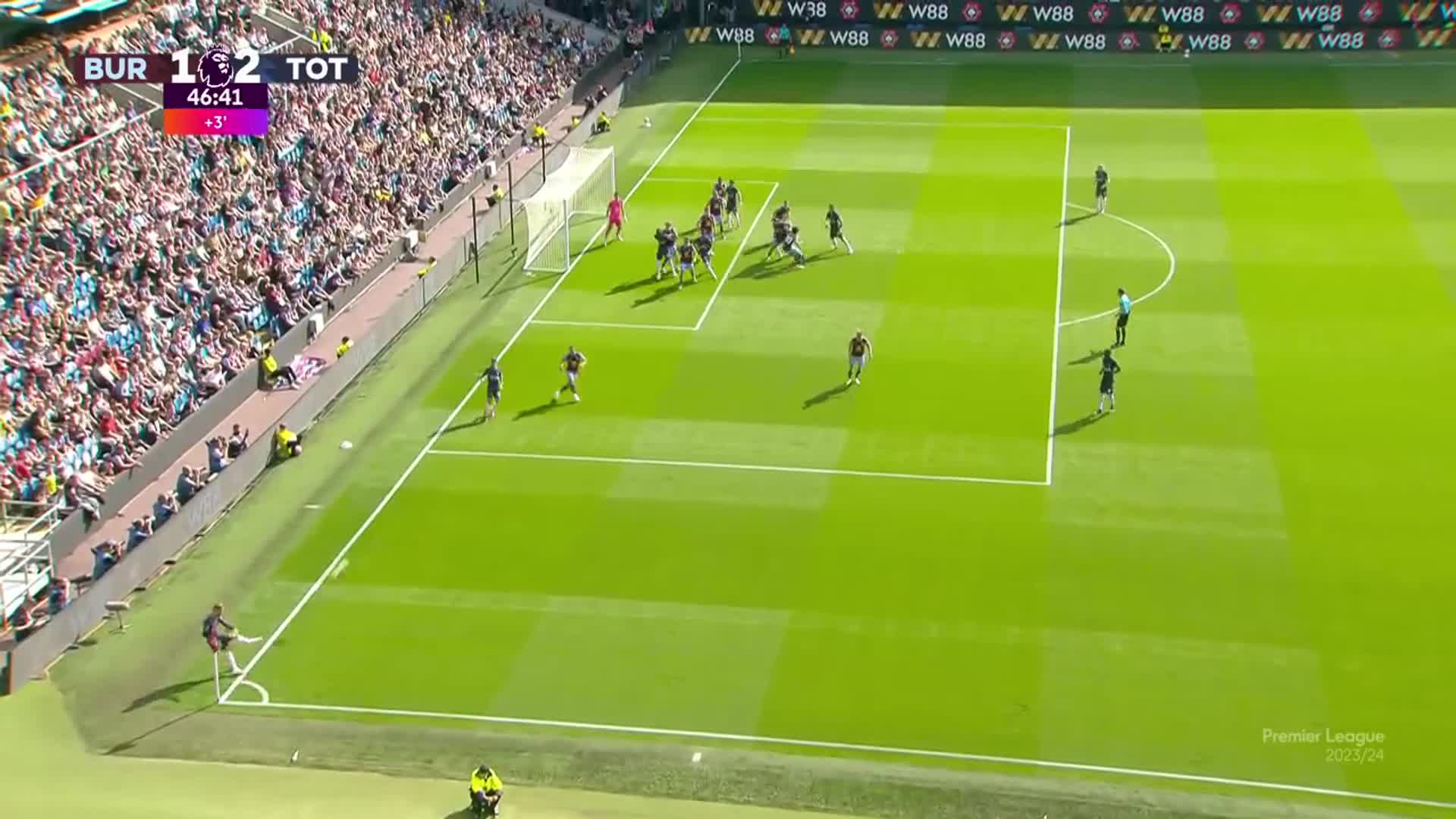 Golazo del Cuti Romero en la Premier League