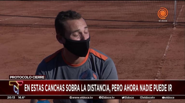 Canchas de tenis: sobra la distancia, pero no los dejan abrir