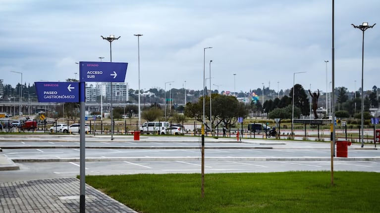 La respuesta de la Provincia por las quejas sobre las nuevas playas del Kempes y qué van a mejorar