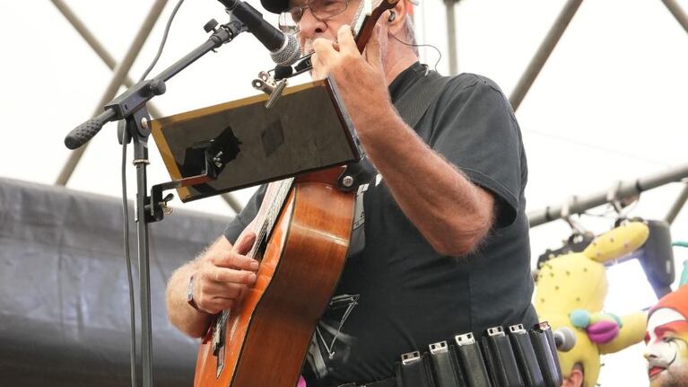 “Solo le pido a Dios” de León Gieco y la lluvia en Cosquín Rock