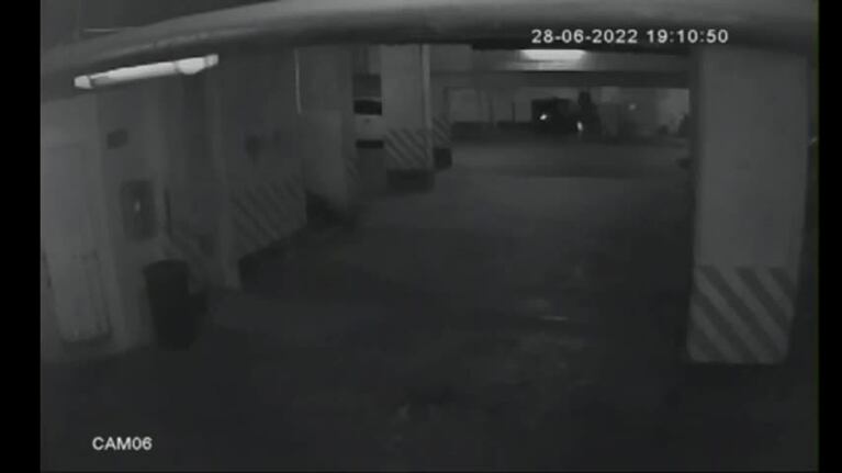 Se metió, quedó encerrado y robó una bici