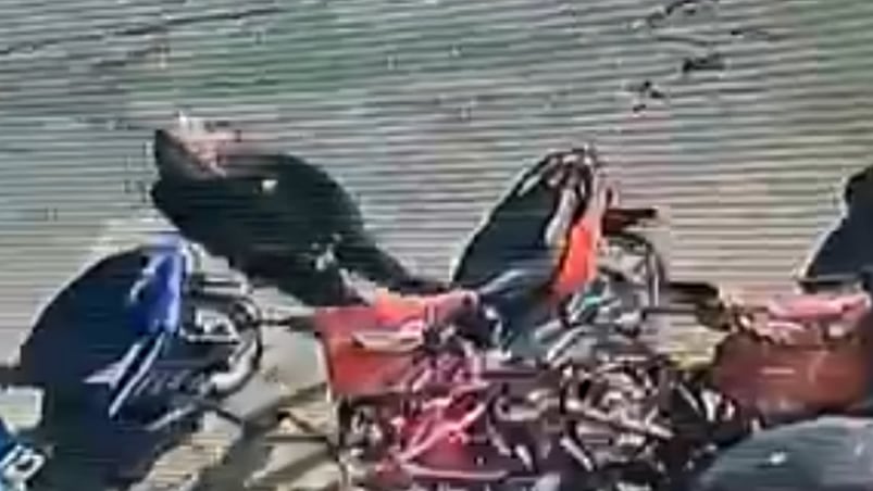 Le robaron la moto en plena avenida Juan B Justo