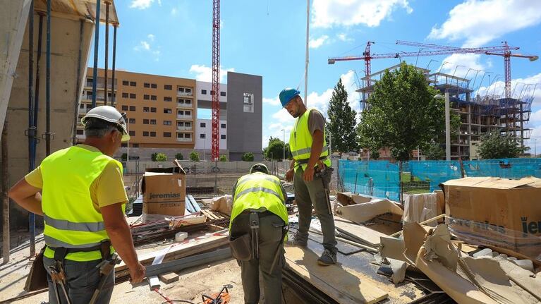 ¿Agarran la pala? La situación de los cordobeses en el Día del Trabajador y el finde XL
