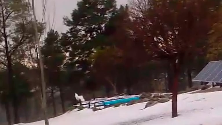 La intensa caída de granizo en Calamuchita