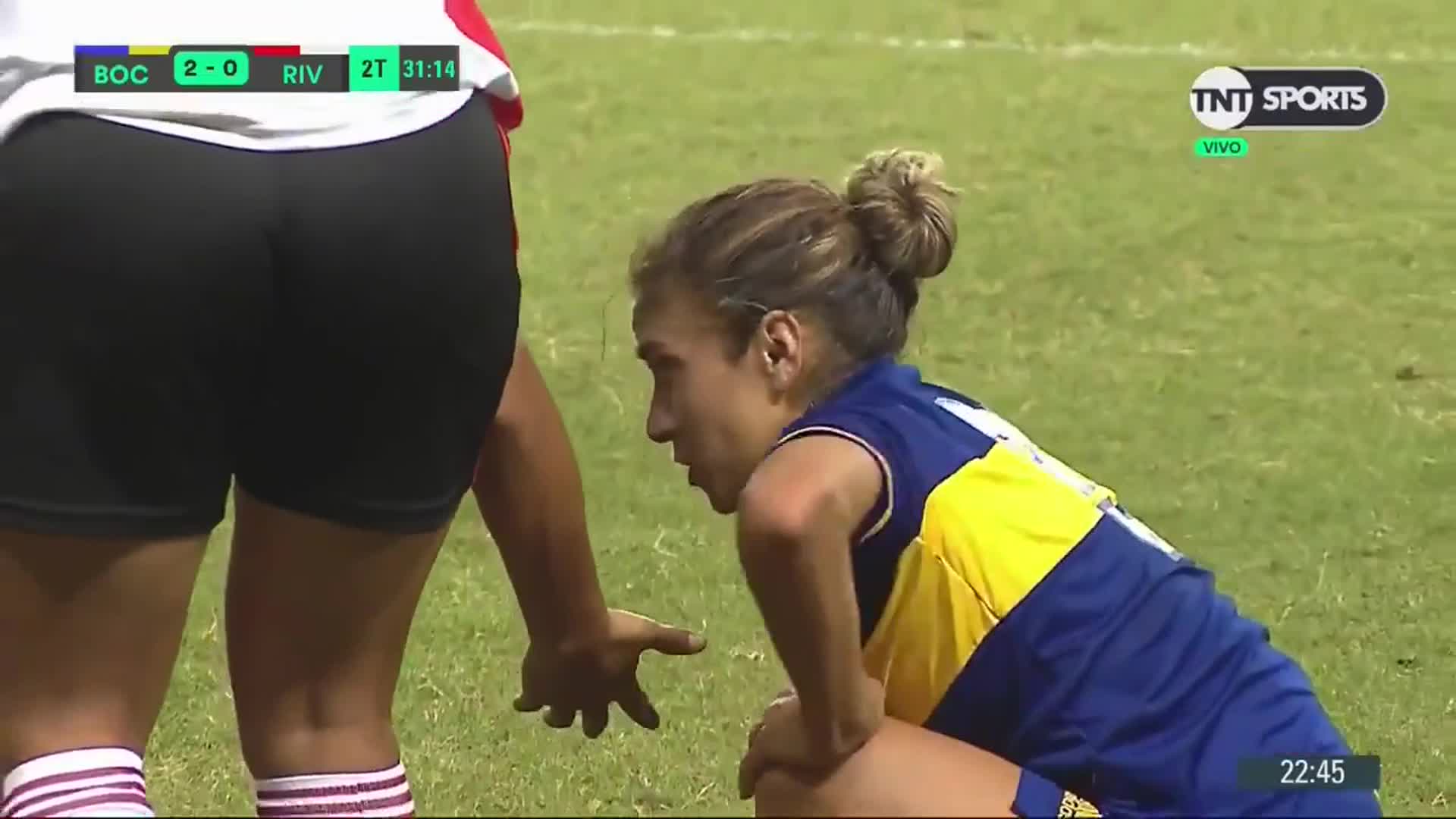 La patada voladora en el superclásico River vs. Boca