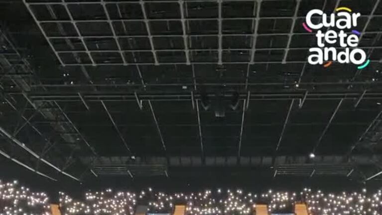 El público de La Konga iluminó el espectáculo con sus celulares