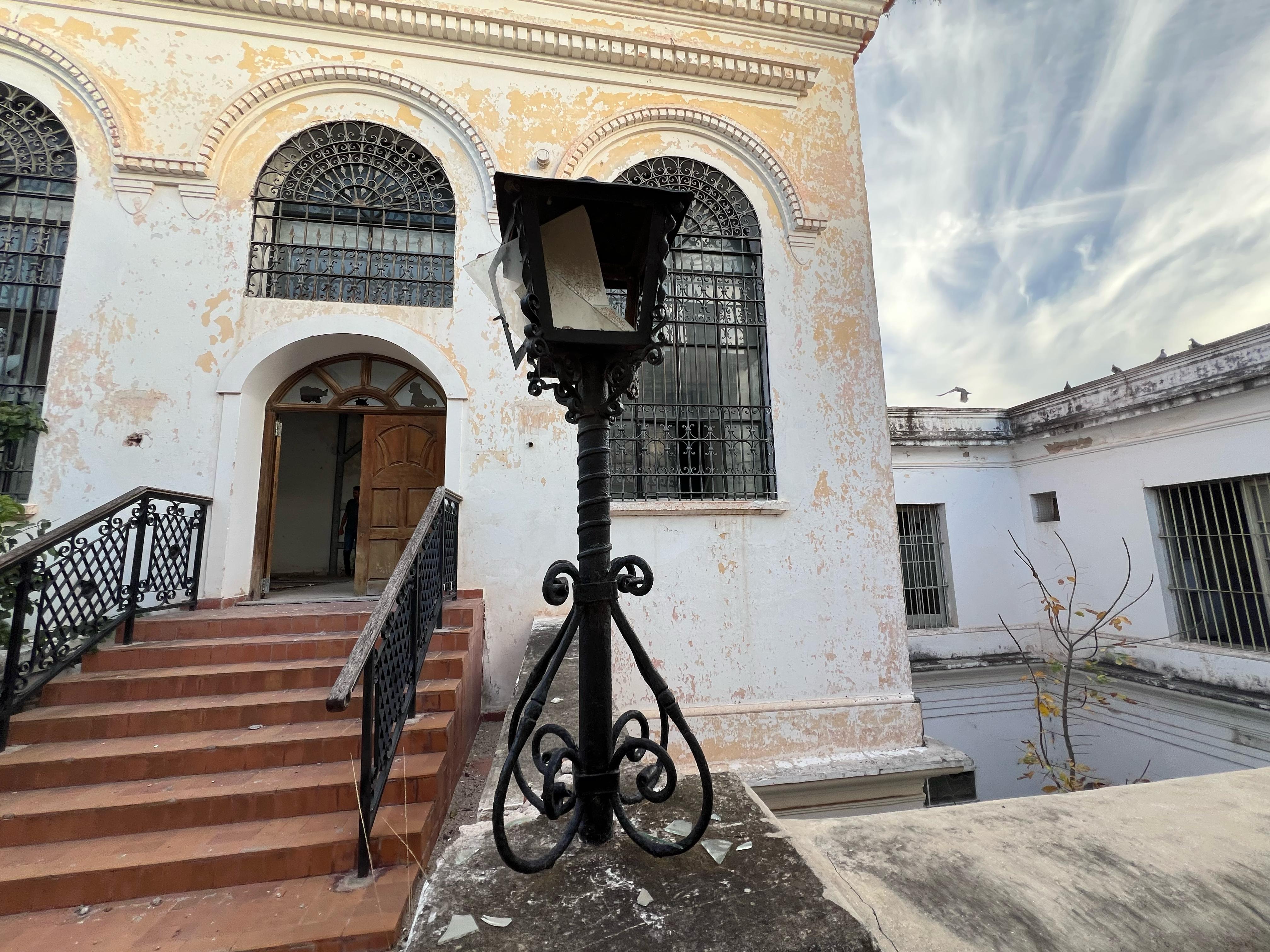 El abandono de la excárcel de barrio San Martín: denuncian inseguridad y vandalismo