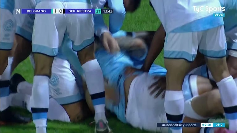 Vegetti puso en ventaja a Belgrano ante Deportivo Riestra