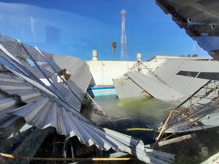 Voladuras de techos y una pared caída: los daños en Córdoba tras los fuertes vientos