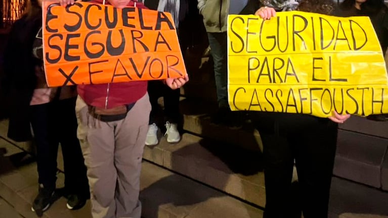 Denuncian robos de materiales y en la entrada del Cassaffousth