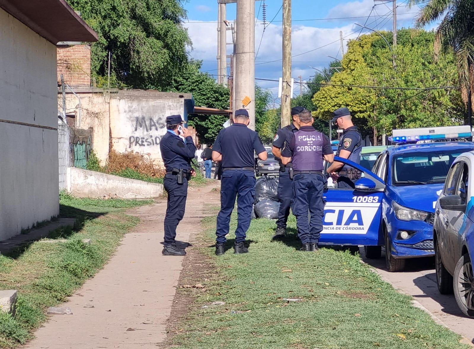 familiares alumno detenidos