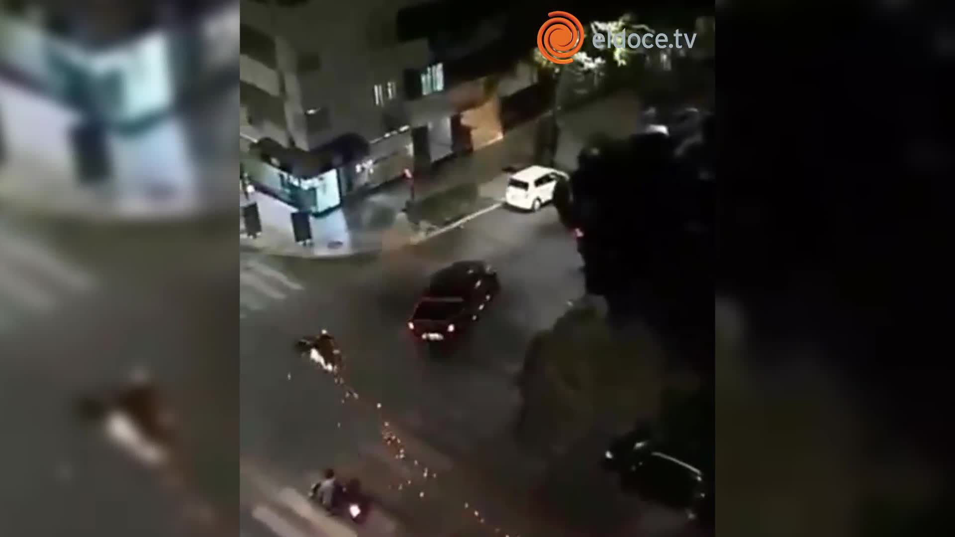 Una camioneta arrastró una moto varias cuadras