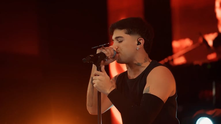 Simón Aguirre estrenó "Necio", un clásico de Prince Royce adaptado al cuarteto