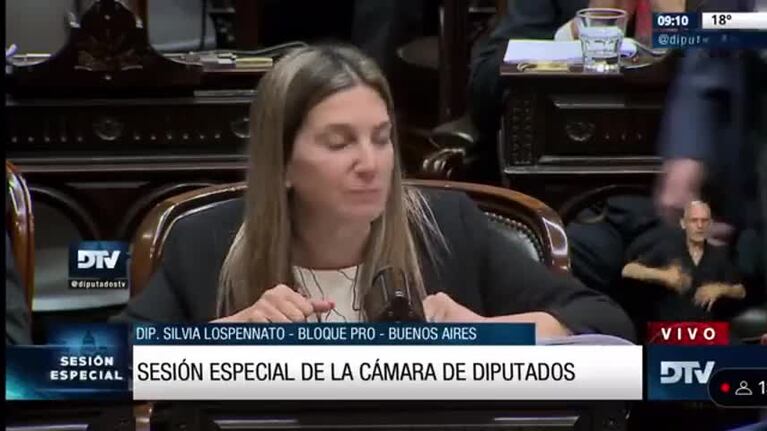 Perdió un hijo hace un mes y emocionó en Diputados