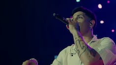 DesaKTa2 presentó "Orgullo" y "Tu vas sin" desde Plaza de la Música