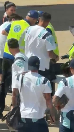 La risa de Messi por el Cuti en el aeropuerto