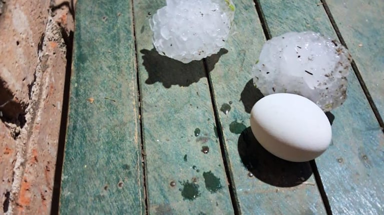 Impresionante granizada causó destrozos en localidades de las sierras chicas