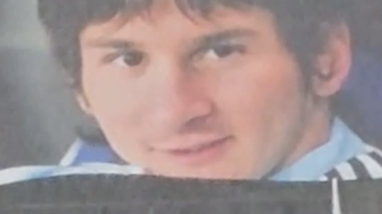 La bandera de los hinchas de Talleres a Messi