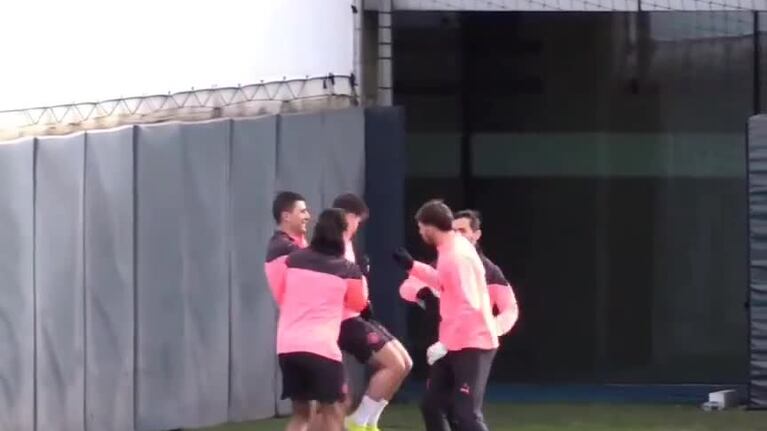 La reacción de Julián Álvarez a una broma de sus compañeros del City