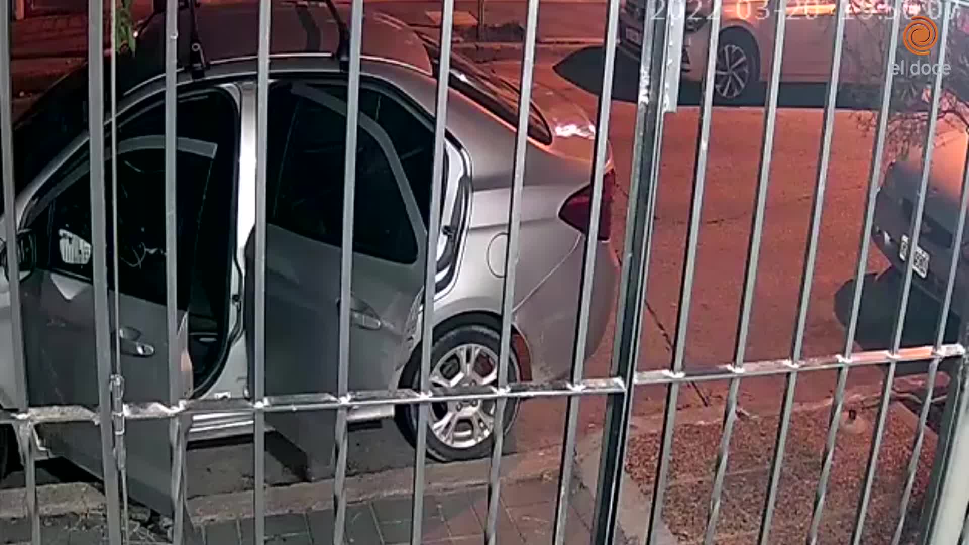 Forcejearon la cerradura del auto y robaron la rueda