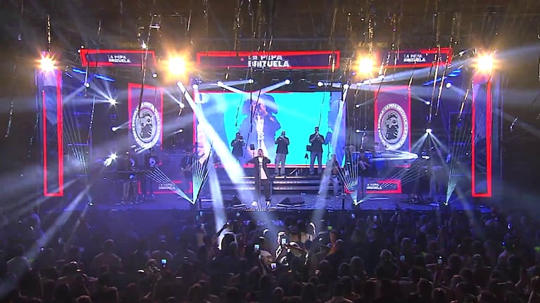 La Pepa lanzó "Noche de copas" y "De bar en bar" en vivo desde Villa Retiro