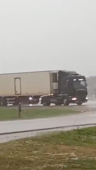 El granizo los sorprendió en plena ruta en Córdoba