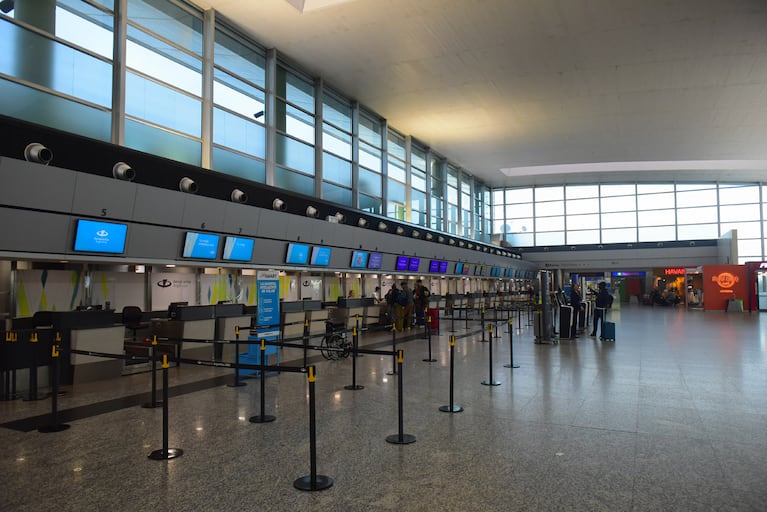 El paro de controladores aéreos también afecta a Córdoba: hay vuelos demorados y cancelados