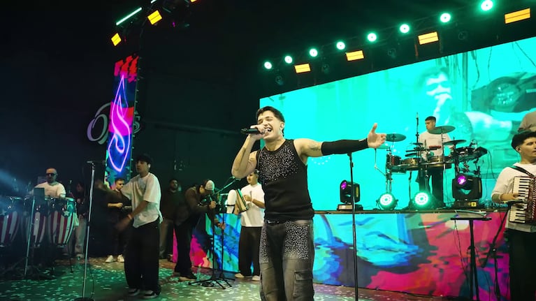 Simón Aguirre la rompió con triple lanzamiento