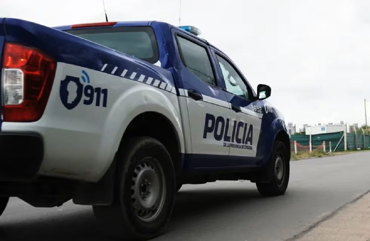 Ladrones dieron un golpe en una concesionaria. 