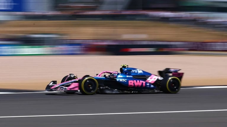 Franco Colapinto abandonó la clasificación del GP de Gran Bretaña tras despistarse