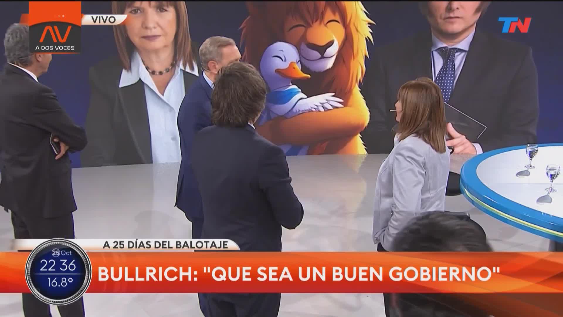 El abrazo de Milei y Bullrich tras el acuerdo