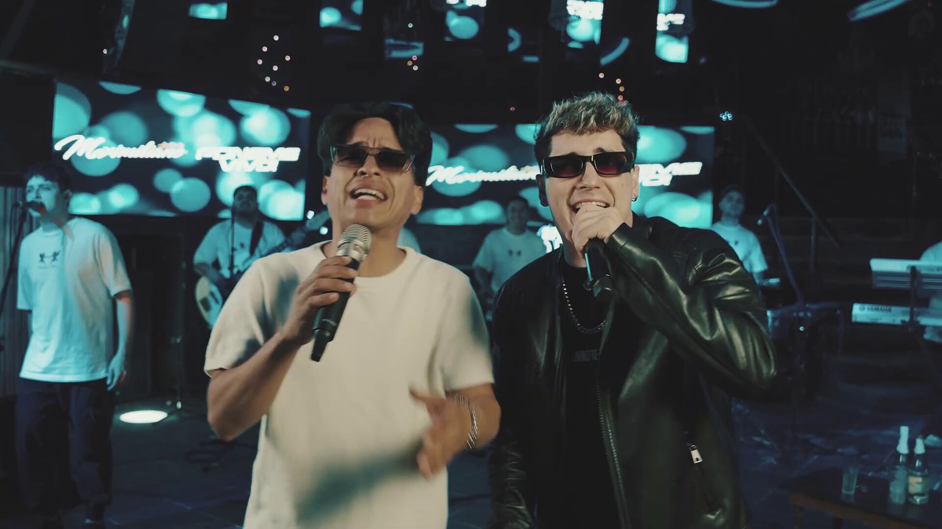 Poneme vivo y Maximiliano Artista la rompieron con un enganchado