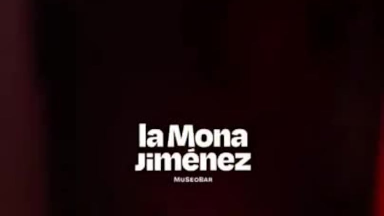 Los trajes de La Mona en honor a la Selección