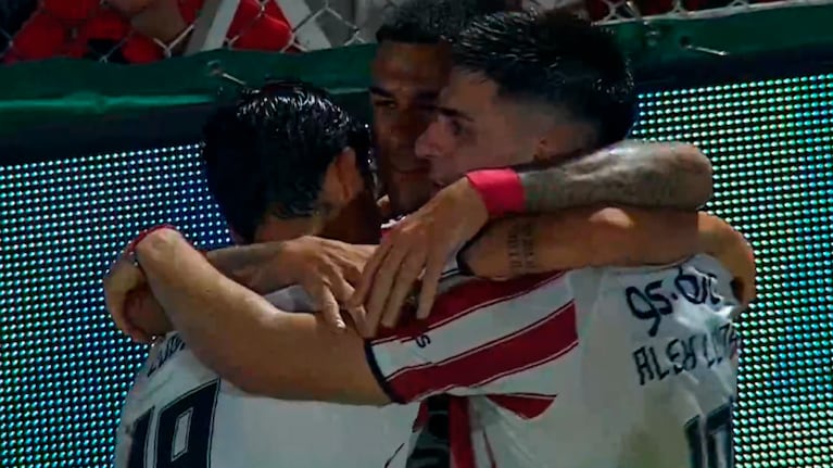 El gol de Cerato para el 2 a 1 de Instituto ante Independiente en Alta Córdoba
