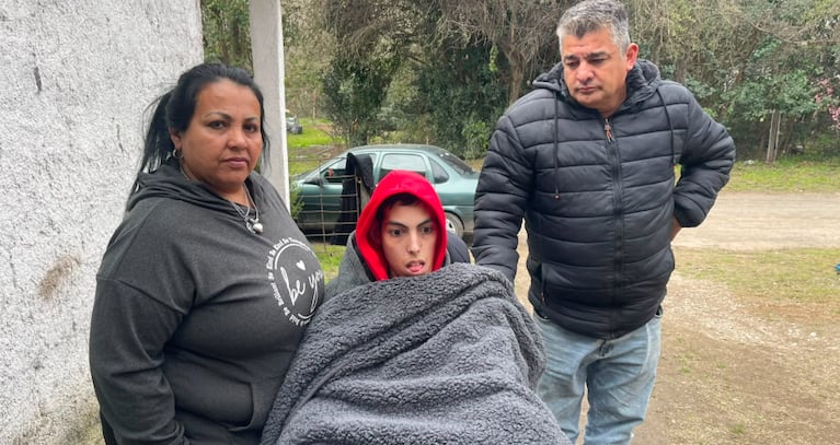 Vive con su hijo con parálisis cerebral y perdieron todo por el incendio de su casa