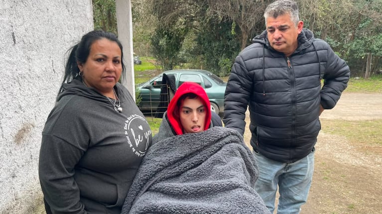 Vive con su hijo con parálisis cerebral y perdieron todo por el incendio de su casa