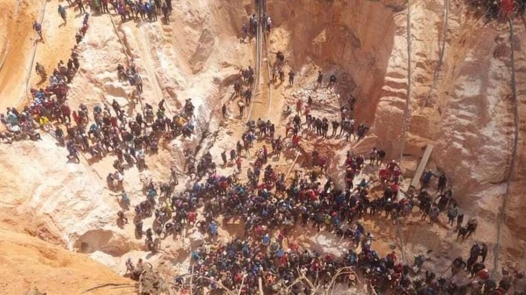 Decenas de muertos y sepultados por el derrumbe de una mina de oro ilegal en Venezuela