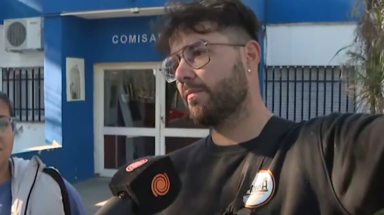 La reacción del padre al que le sacaron el auto con su nena adentro