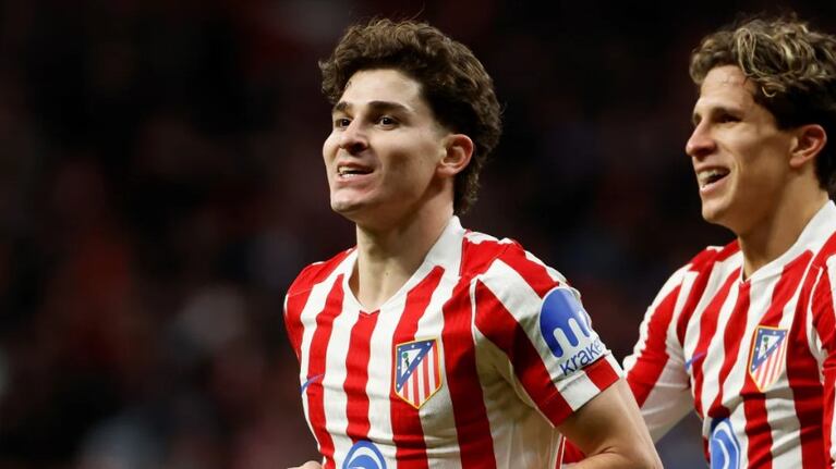 Cortó la racha: el golazo de Julián Álvarez en la goleada del Atlético de Madrid al Barcelona