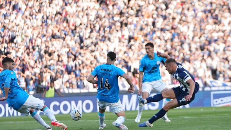 La milagrosa salvada de Lisandro López en la última chance de Talleres