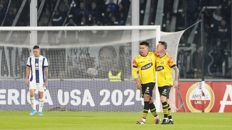 El descuento de Joao Rojas para Barcelona de Guayaquil ante Talleres en el Kempes