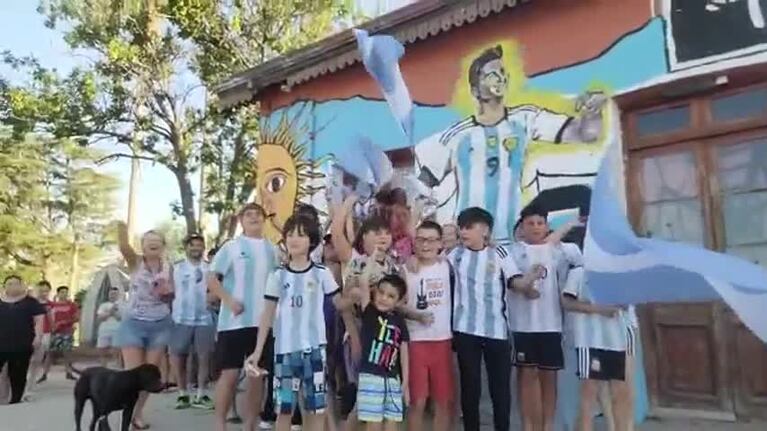 La alegría en Calchín por Julián Álvarez y la Selección