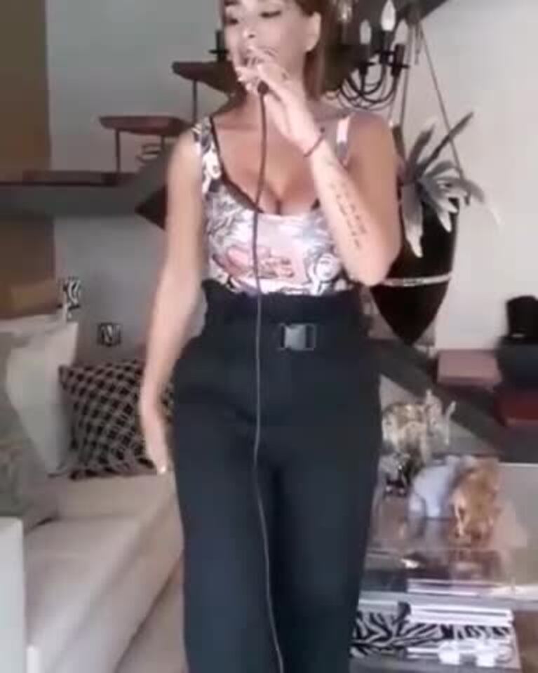 "Garganta con arena", la Gata Noelia