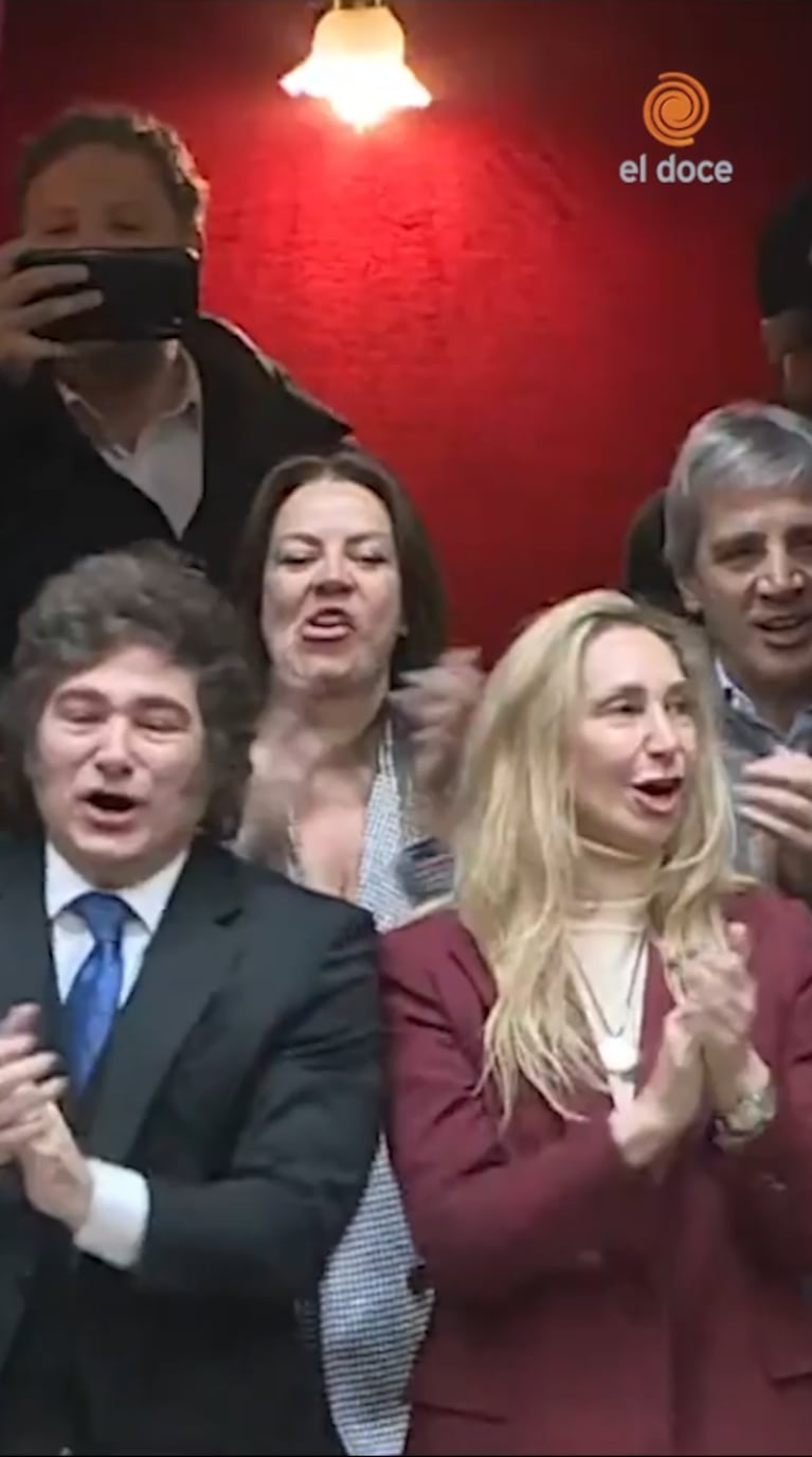 “¡Vamos Manuel!”: la arenga de Milei a Adorni