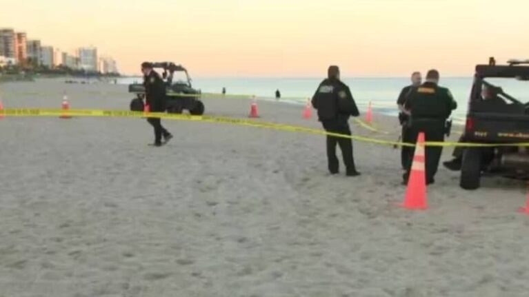 Rescate desesperado: así intentaron sacar a los nenes del pozo de arena en Miami