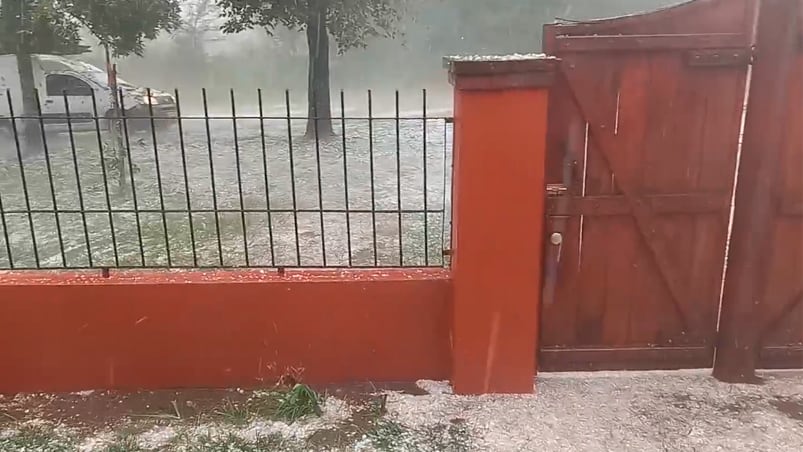 Caía de granizo en Cosquín