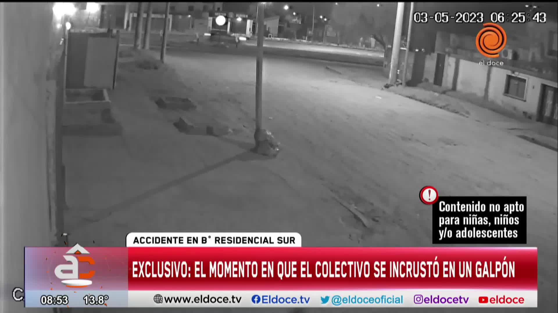 El video del colectivo urbano que se incrustó en un galpón