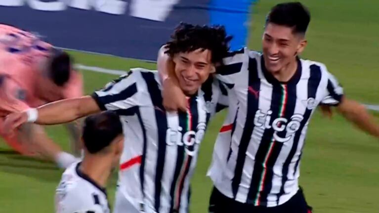 El gol de Alcaraz para el 2 a 0 de Libertad ante Talleres