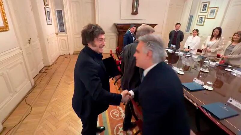 El saludo de Milei con los gobernadores