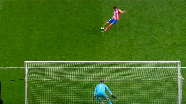 El gol anulado a Julián Álvarez en la definición por penales ante el Real Madrid